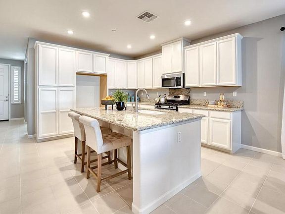 5th image of 8072 Randolph Dr