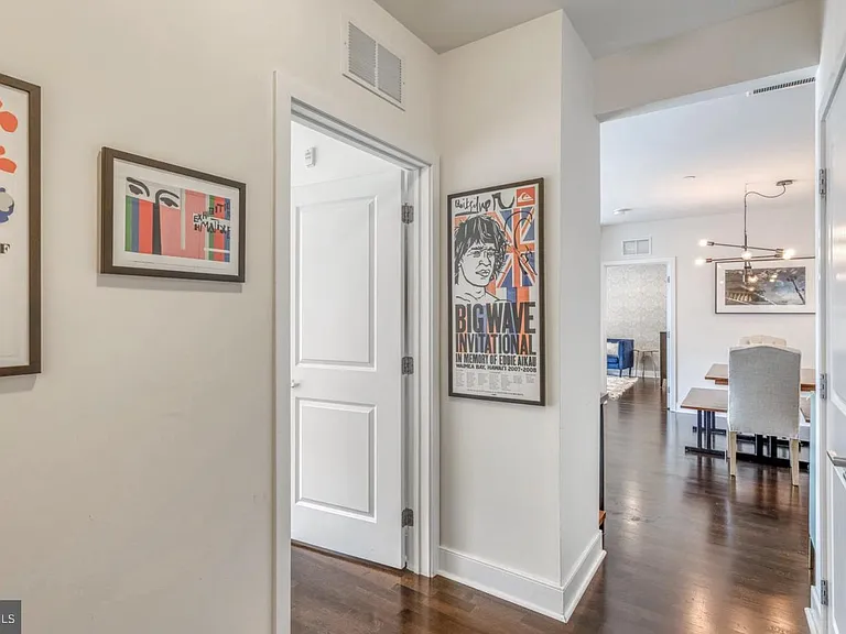600 S 24th St #304 — Photo 12