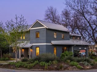 9402 Peninsula Dr, Dallas, TX 75218