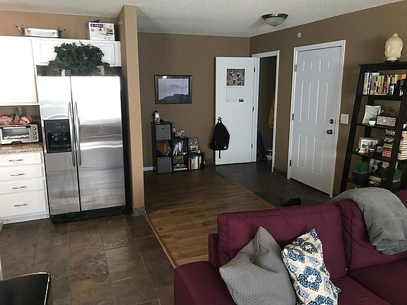 3rd image of 55 Lowry Ave NE APT 102
