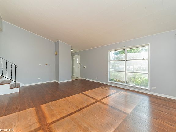 4th image of 704 Arthur Dr