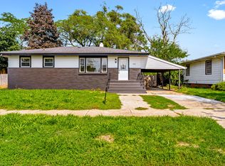 466 W 20th Pl, Gary, IN 46407