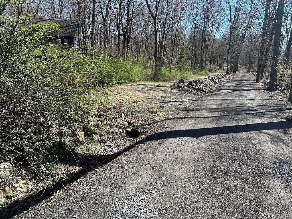 Cronk Road photo 1