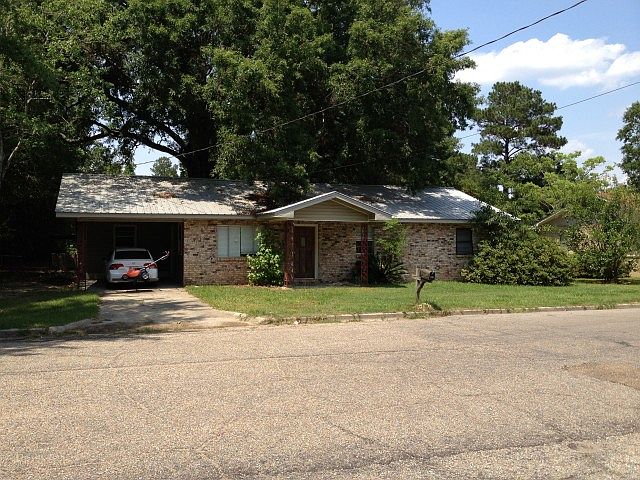 1st image of 220 Katherine Dr