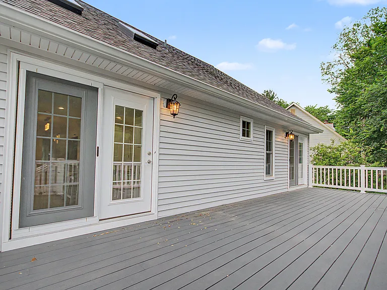 2501 Eastern Point Ct — Photo 15
