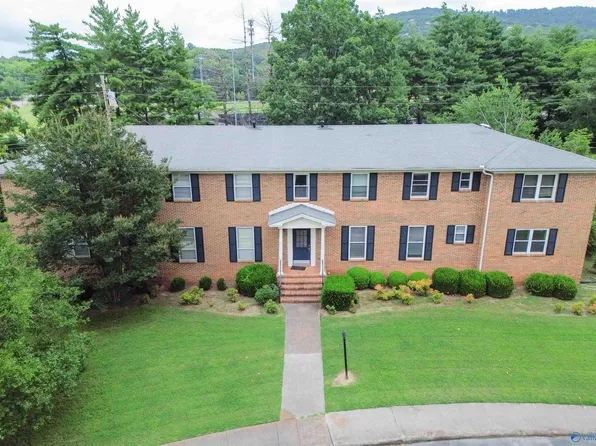 8206 Willowbrook Cir SE APT B, Huntsville, AL 35802