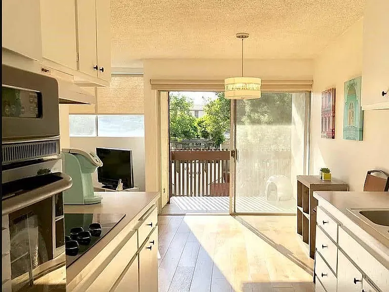 Beautiful natural light and breezes