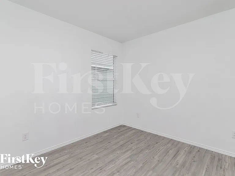 5402 Basil Chase — Photo 11