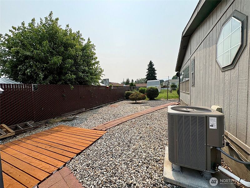 4th image of 1137 Foothills Lane #19