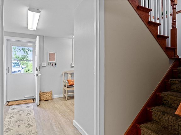 3rd image of 43 Clifton Blvd