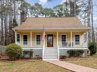 1004 Stoney Brook Dr, Sanford, NC 27330