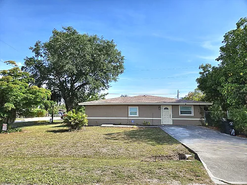 2100 Barker Blvd Photo 1