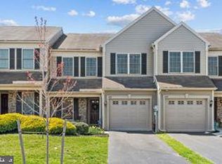 692 Stoverdale Rd, Hummelstown, PA 17036