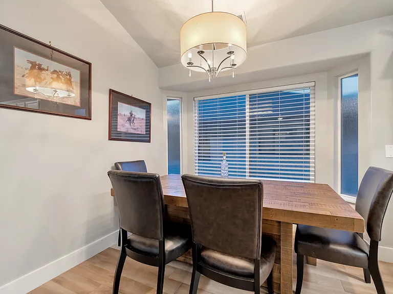 2855 Fowler Ave — Photo 4