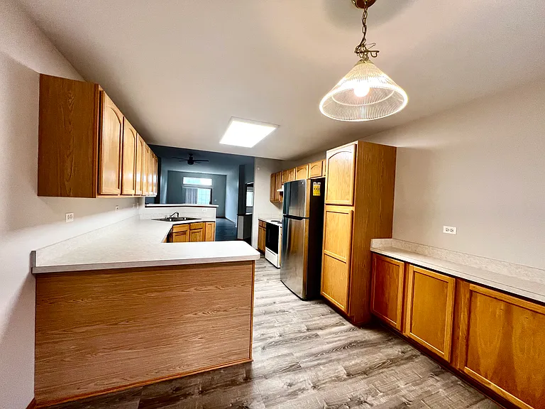 2405 Wilton Ln — Photo 4