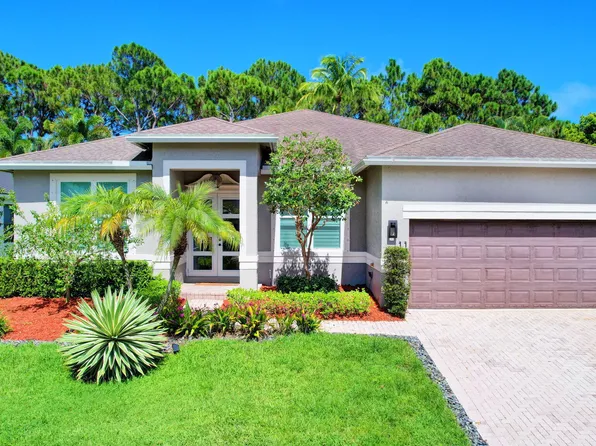 11 Lake Eden Dr, Boynton Beach, FL 33435