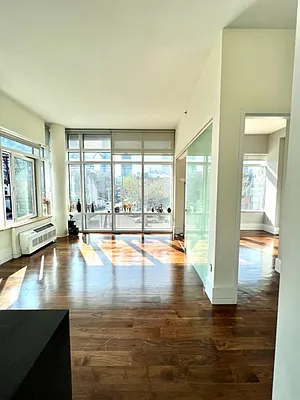 Rented by Nest Seekers International | media 28