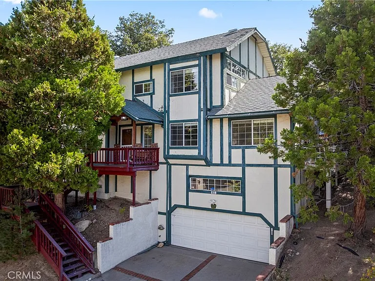 955 Teakwood Dr — Photo 1