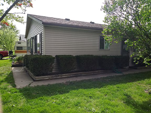 3rd image of 1445 Byal Ave