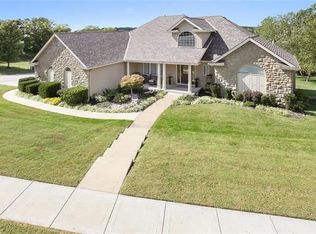 10425 River Hills Pl, Parkville, MO 64152