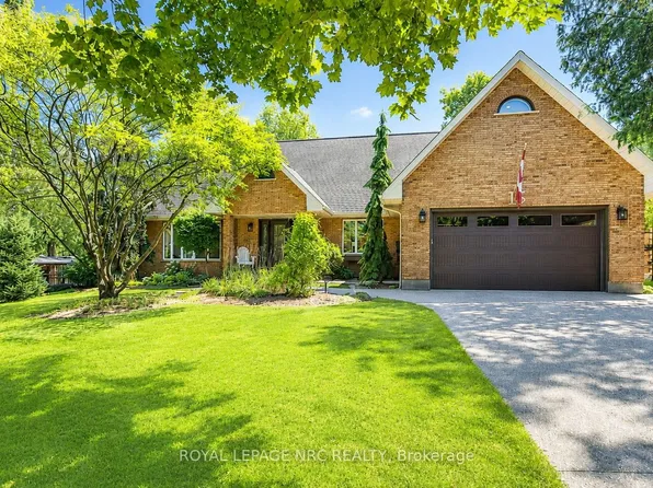 15 Petronella Pkwy, Pelham, ON L0S 1E2