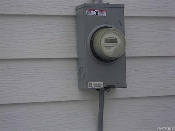 3rd image of 178 Lamont Dr