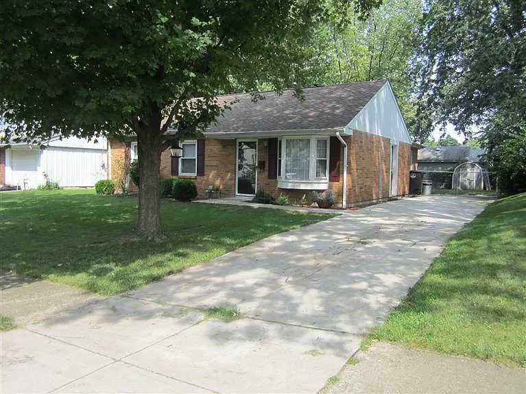 248 Cosmos Dr photo 1