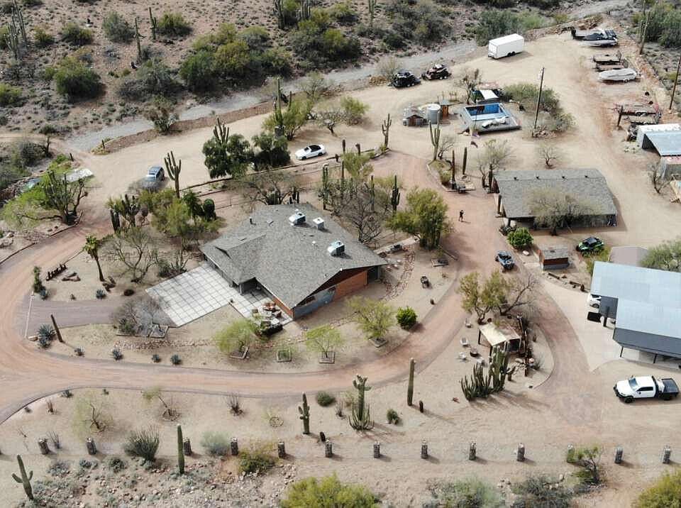 1st image of 47802 N BLACK CANYON Highway