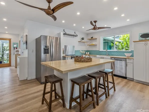 518 Ulumalu St, Kailua, HI 96734
