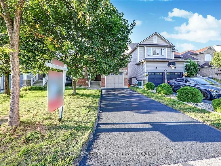 20 Kenilworth Cres — Photo 2