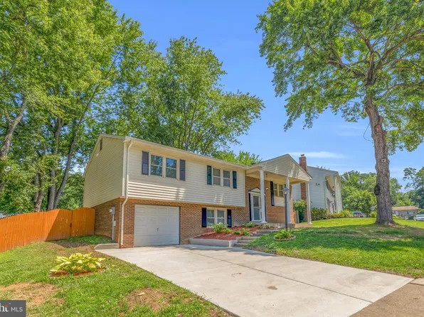 4950 Kirwyn Ct, Woodbridge, VA 22193