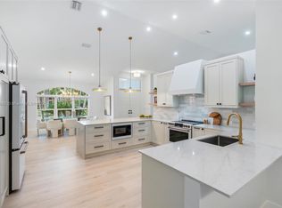 640 SW 101st Ave, Plantation, FL 33324