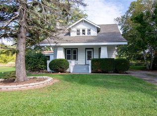 5779 McKee Rd, Newfane, NY 14108