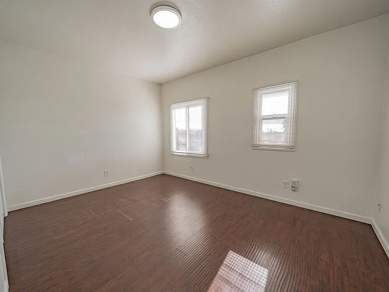 1715 High Street — Photo 15