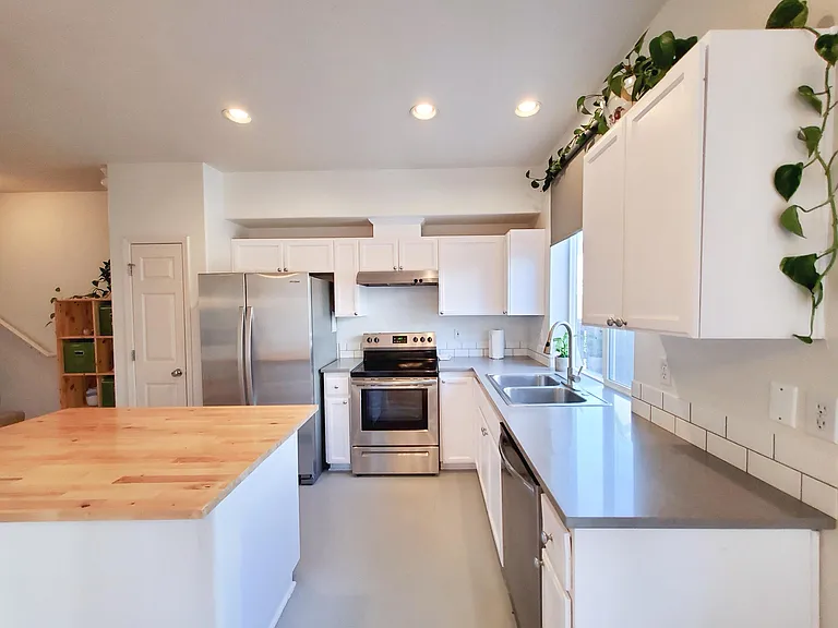 1712 SW San Mateo Ter — Photo 13