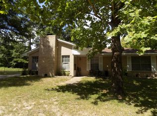 385 E Caroline St, Trinity, TX 75862