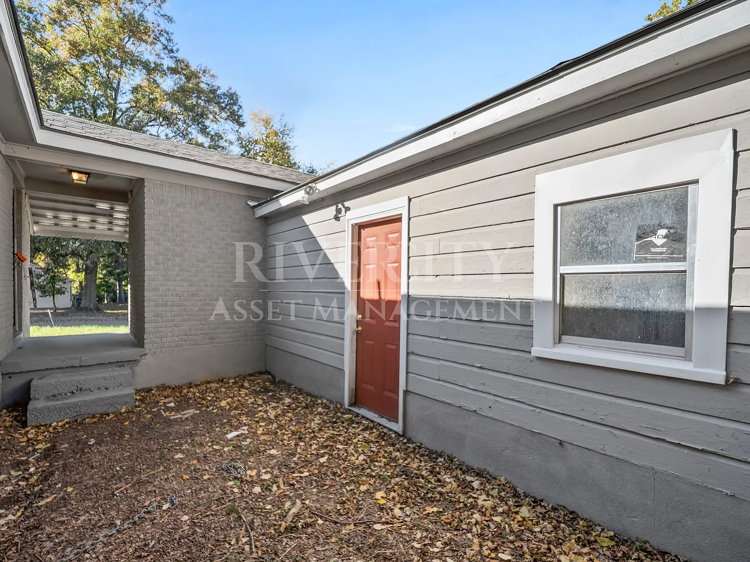 1290 Dellwood Avenue - 1 — Photo 4