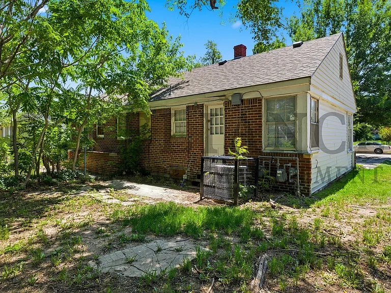 2638 E Grail St — Photo 7