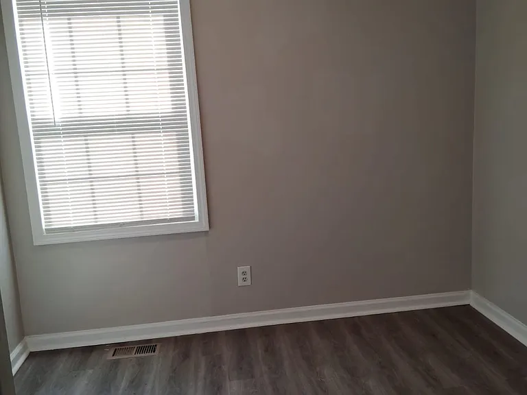 3879 Speedway Cir — Photo 8
