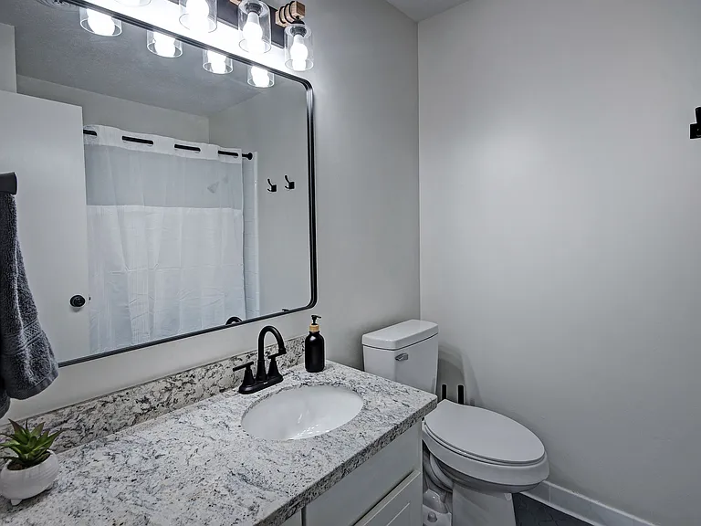 124 Hill Cir — Photo 19