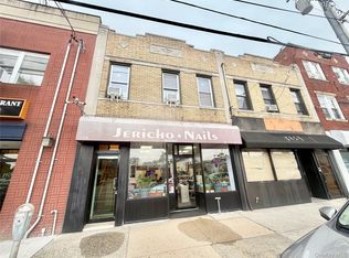 198 Jericho Tpke #2N, Floral Park, NY 11001