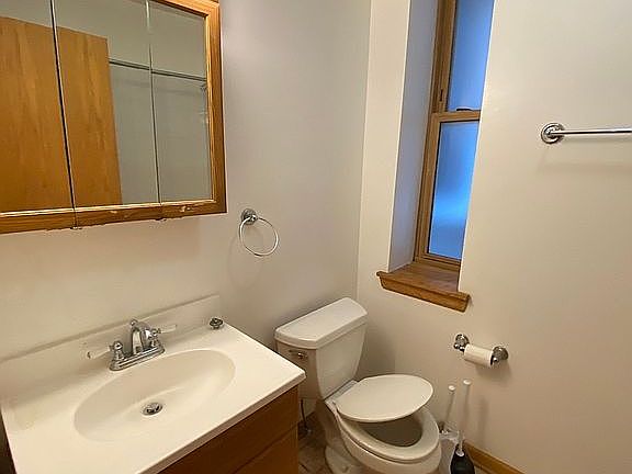 4th image of 2424 W Polk St #1