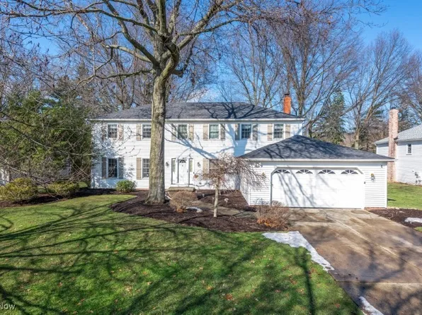 25656 Hidden Acres Dr, Westlake, OH 44145