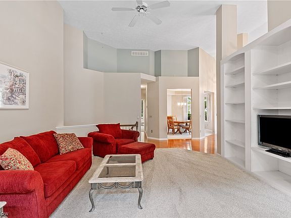 5th image of 12389 Bristol Ln