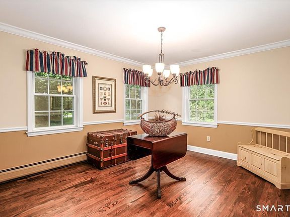 4th image of 323 Upper Grassy Hill Road