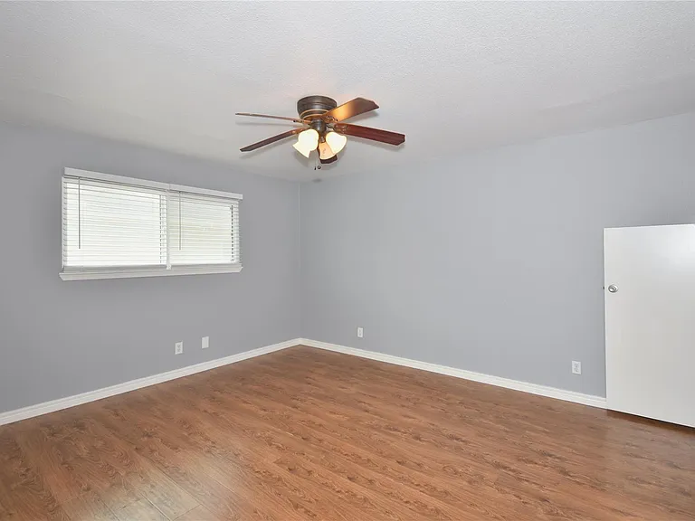 10811 Richmond Ave #76 — Photo 18