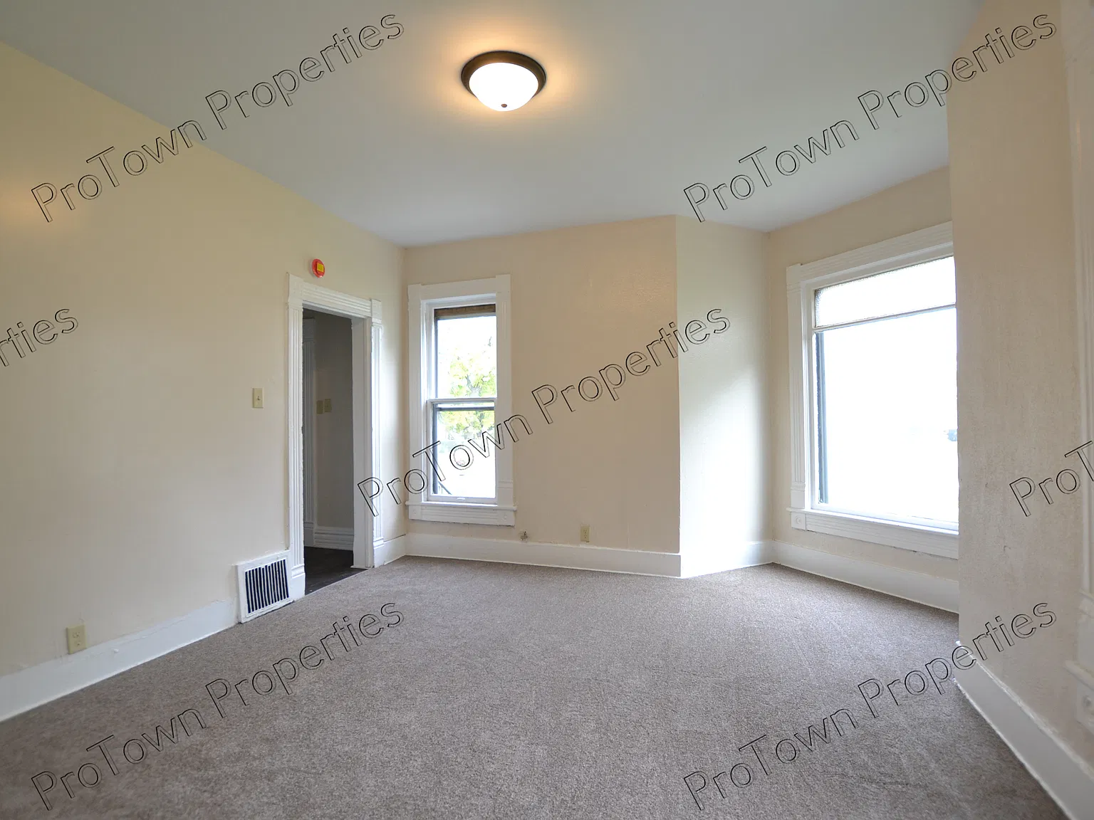 4 bed, 1.5 bath, 1160 sqft, $1,495 — Photo 4