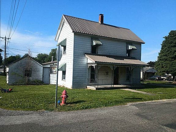 5th image of 111 W 2nd St