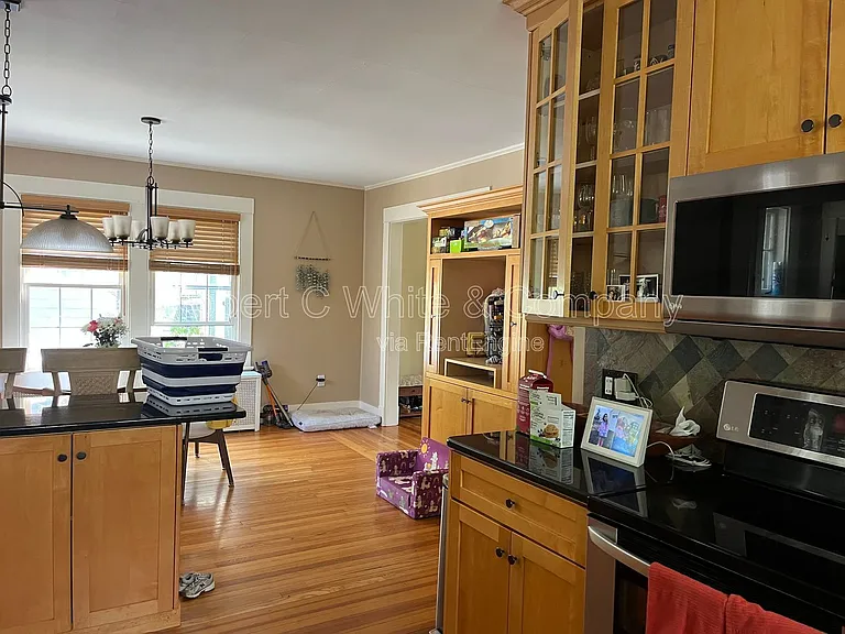 109 Ardmore St — Photo 4