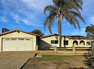 8457 Lakeview Ave, Riverside, CA 92509